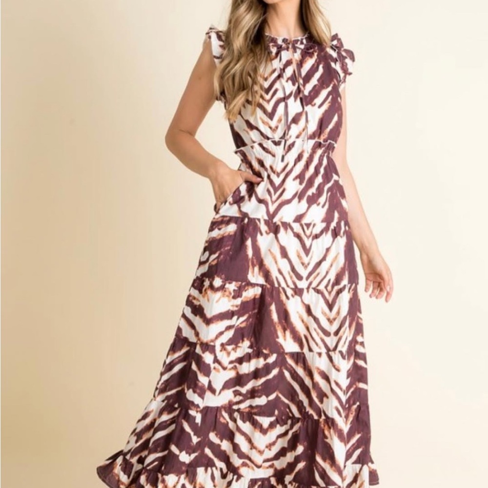 THML White and Brown Sleeveless Maxi Sundress
